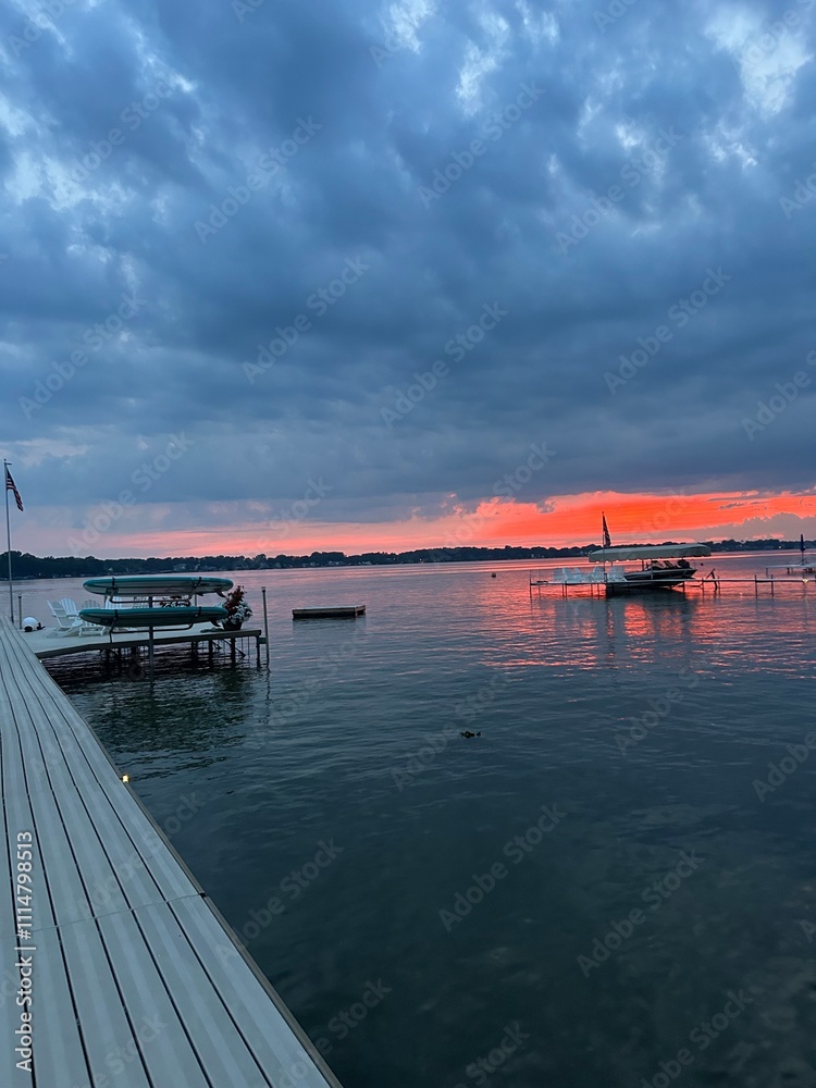 Obraz premium Dock at sunset
