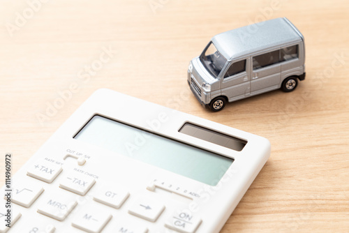 軽貨物車と電卓