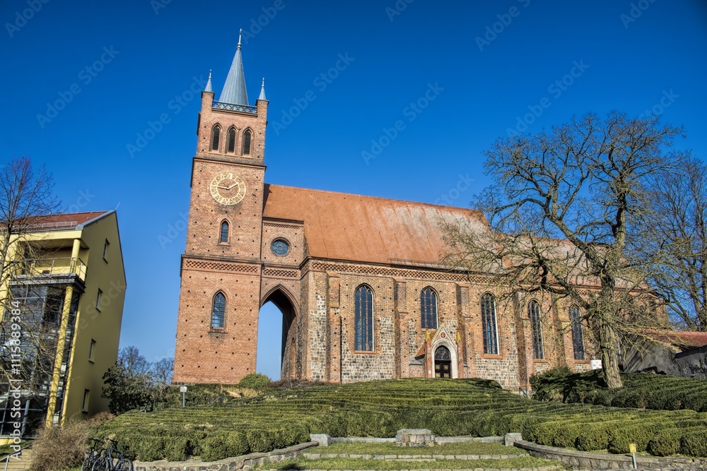 müncheberg, deutschland - stadtpfarrkirche st. marien in der altstadt