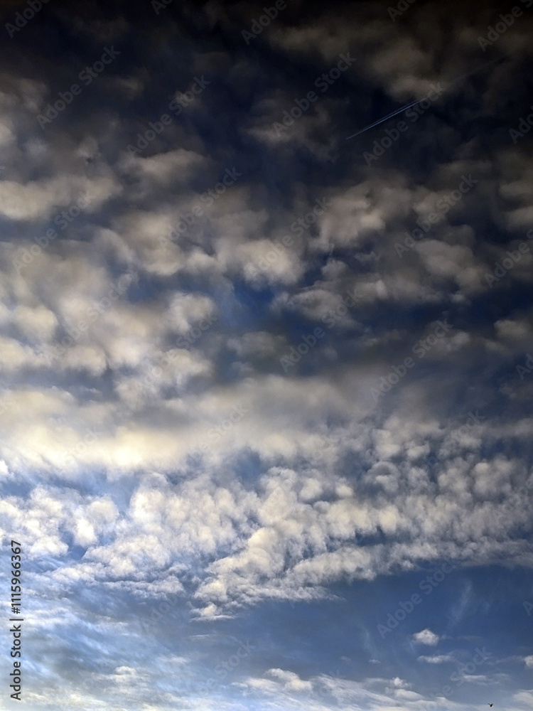 Obraz premium Dark Moody Cloudy Blue And Red Sky at Sunset Rainclouds