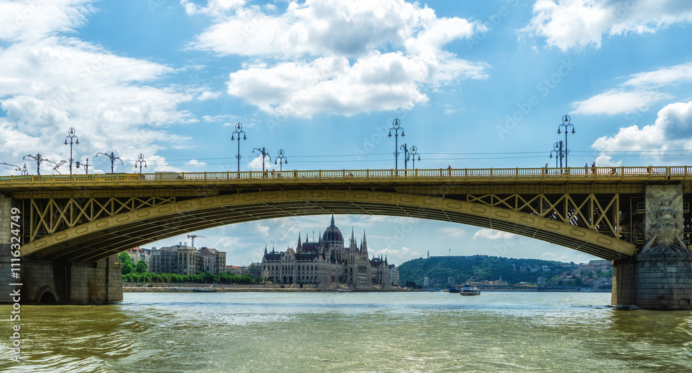 Fototapeta premium View of the Margaret Bridge over the Danube In Budapest, Hungary