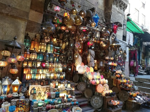 Obraz na płótnie Antique Islamic lamps in Khan Al-Khalili, Al-Muizz Street