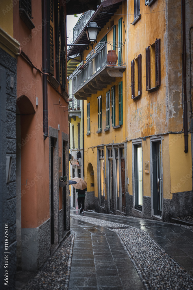 Obraz premium Cozy streets of Italy. Bellagio.