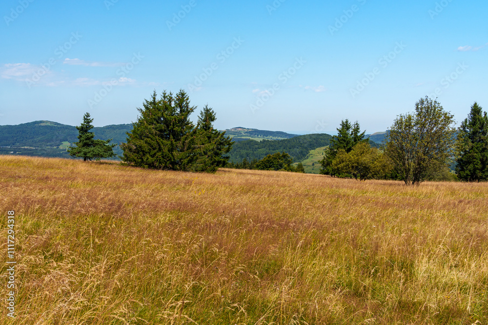 Der Kreuzberg - der Heilige Berg der Franken - Biosphärenreservat Rhön, Unterfranken, Franken, Bayern, Deutschland Der Kreuzberg - der Heilige Berg der Franken - Biosphärenreservat Rhön, Unterfranken, Franken, Bayern, Deutschland