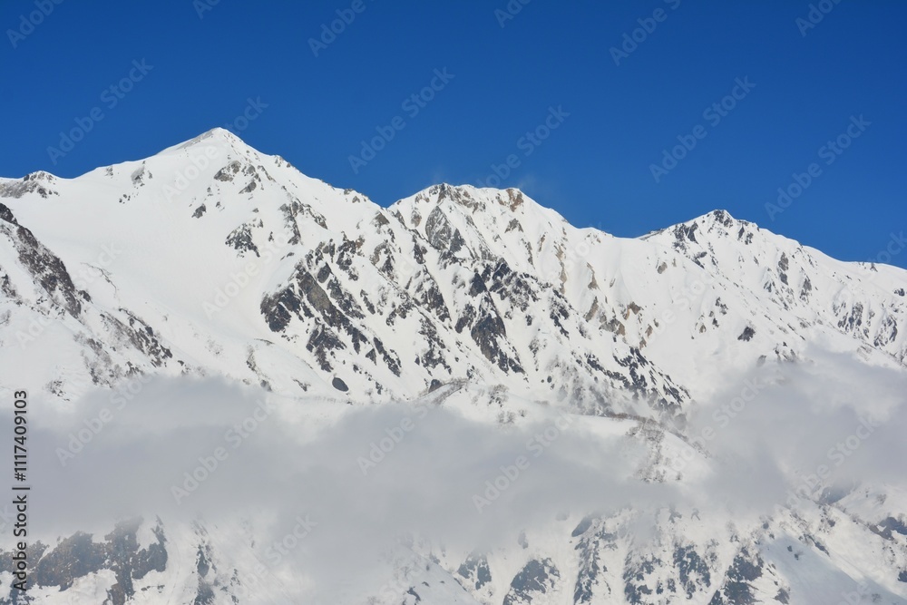 Naklejka premium 冬の八方尾根から見た白馬三山