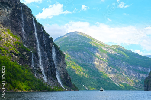 Geirangerfjord, die Sieben Schwestern photo