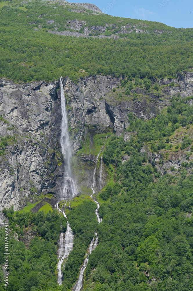 Fototapeta premium Geirangerfjord, Wasserfall Gjerdefossen
