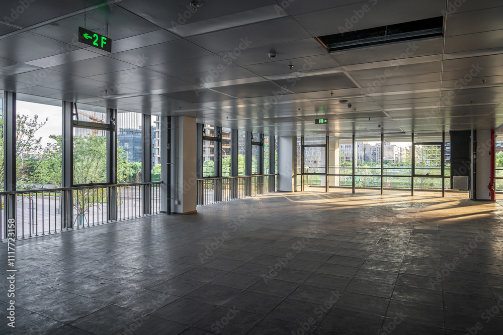 Spacious, Well-Lit Office Interior Awaiting Customization Spacious, Well-Lit Office Interior Awaiting Customization