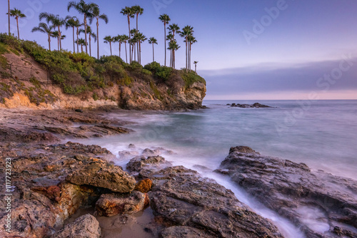 Obraz na płótnie Sunset over Crescent Bay Beach in Laguna Beach w salonie