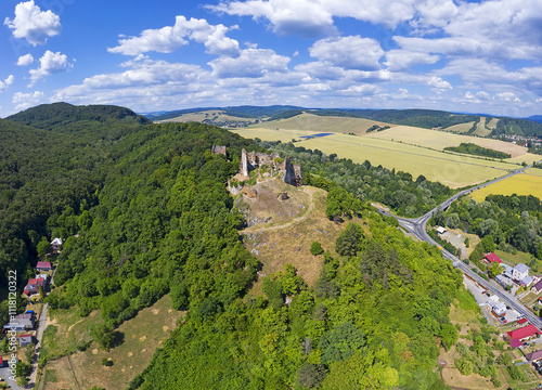 Obraz na płótnie Ruins of the castle Cicava, Slovakia, Europe w salonie