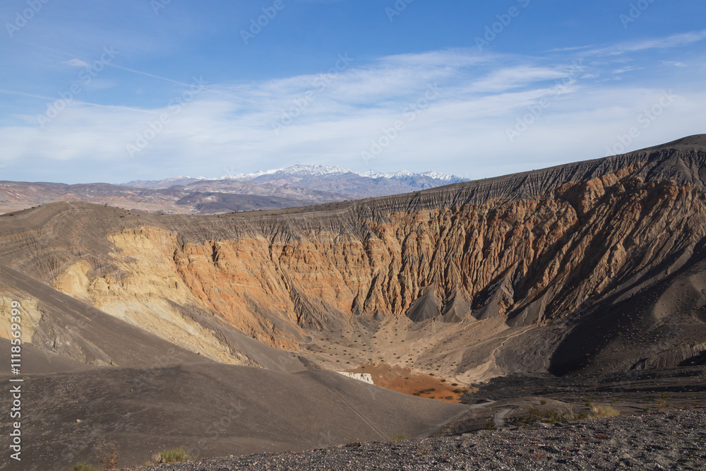 Fototapeta premium Ubehebe Crater Rim Trail at Death Valley National Park, California
