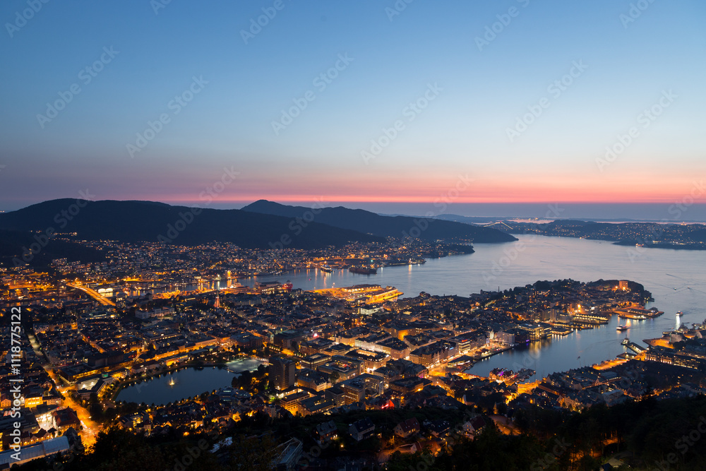 Fototapeta premium Panoramic view of Bergen (Norway) at night