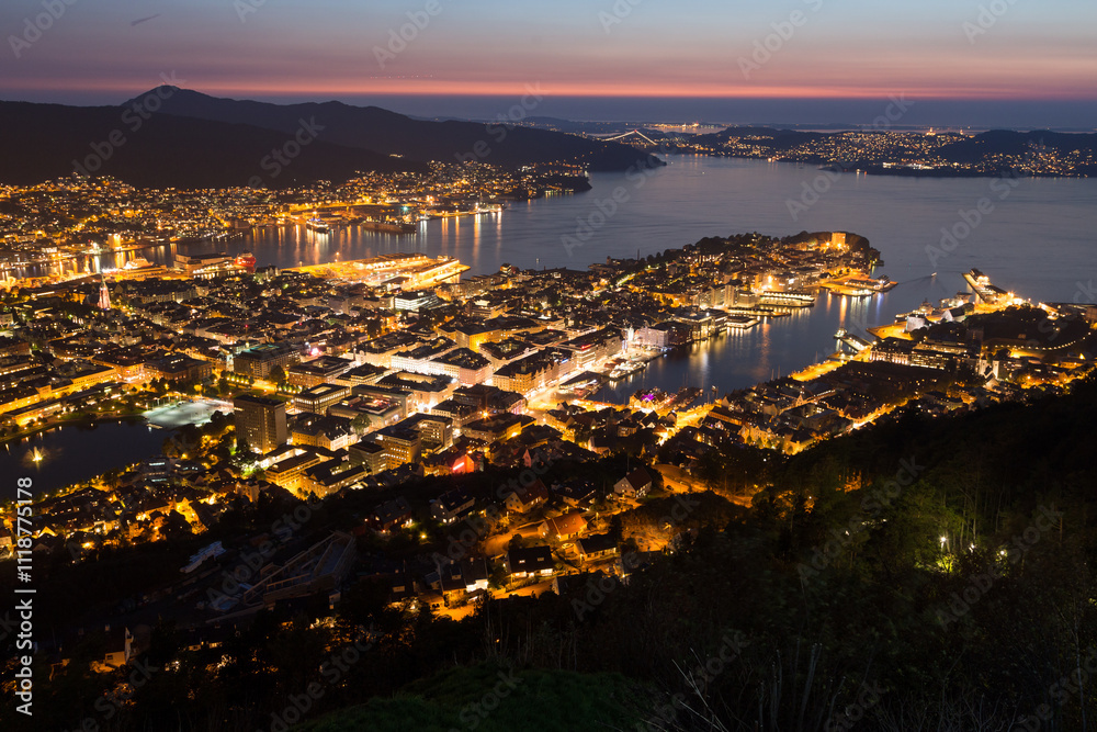 Fototapeta premium Panoramic view of Bergen (Norway) at night