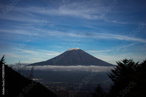 富士宮市から見た秋の富士山