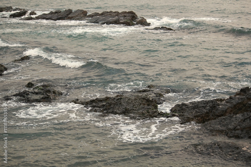Image of waves crashing on Imrang Beach in Busan, Korea
Image of waves crashing on Imrang Beach in Busan, Korea