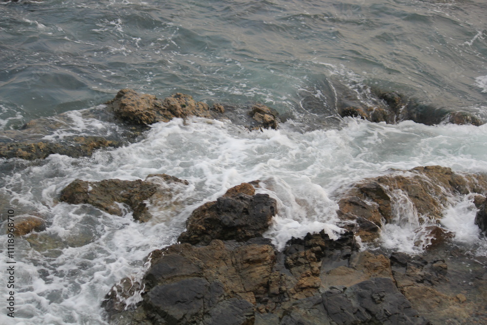 Image of waves crashing on Imrang Beach in Busan, Korea
Image of waves crashing on Imrang Beach in Busan, Korea