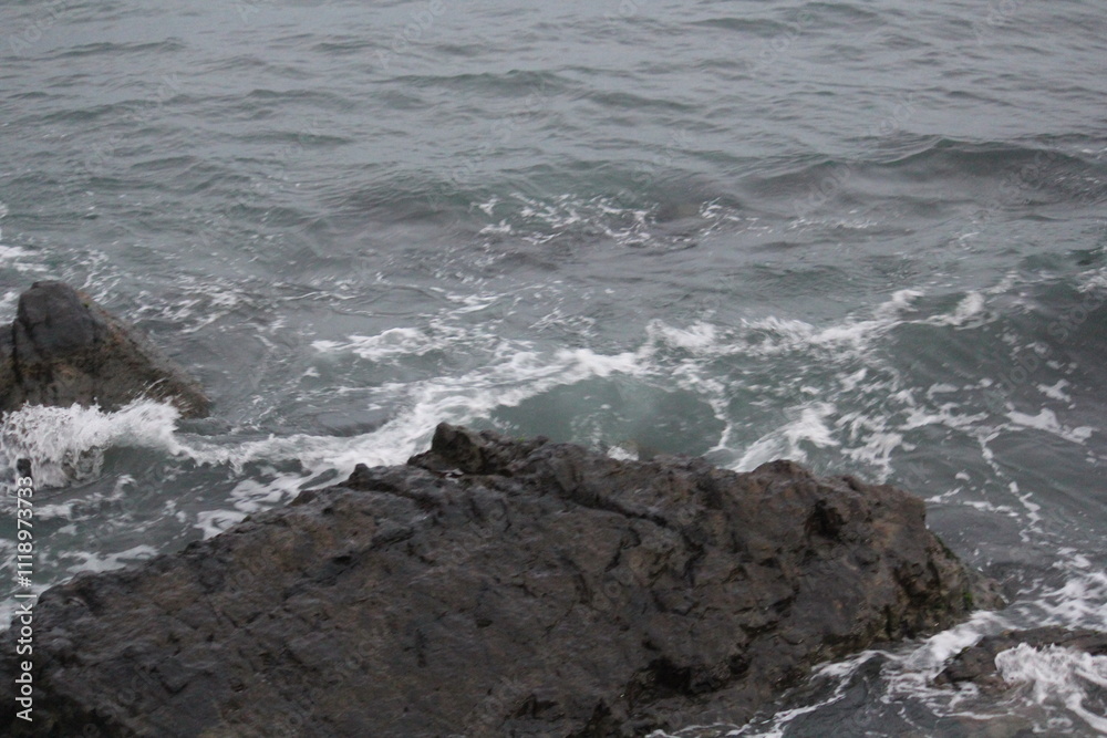 Image of waves crashing on Imrang Beach in Busan, Korea
Image of waves crashing on Imrang Beach in Busan, Korea