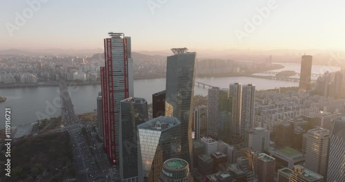 Morning Aerial View of South Korea's Economic and Financial Hub with Modern Skyscrapers, 서울, 여의도