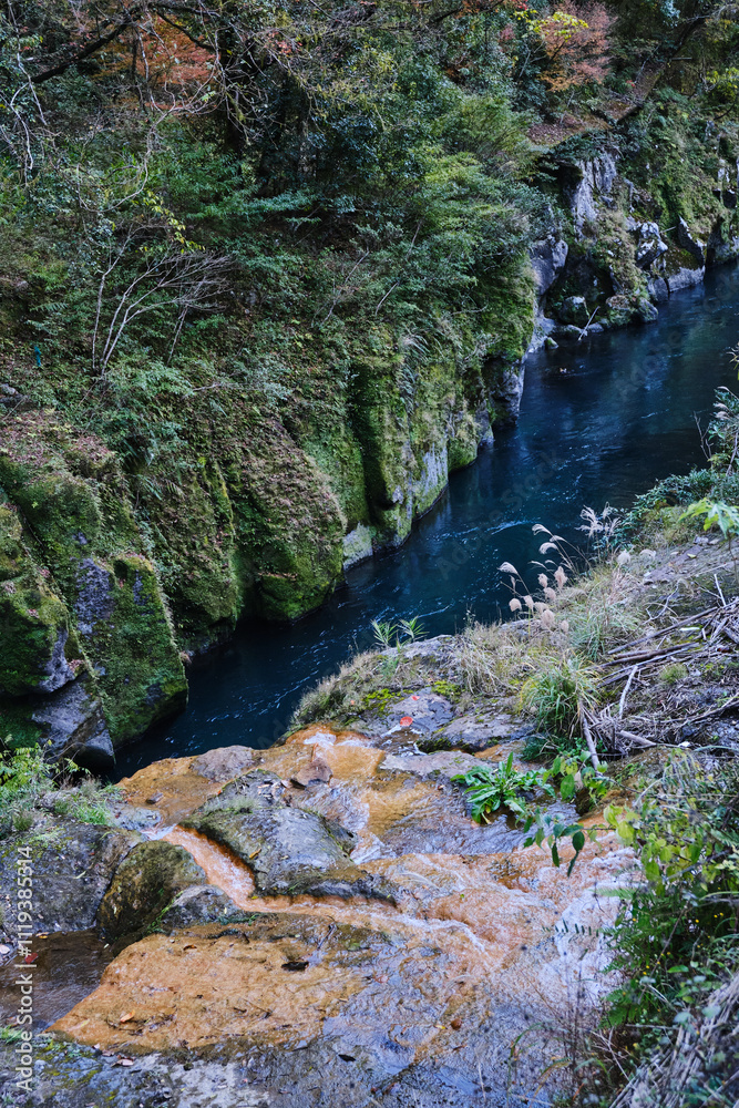 Obraz premium 美しい新川渓谷の秋