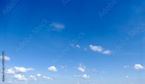 Canvas Print Cloudscape - Blue sky and white clouds