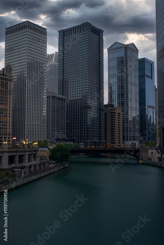 buildings in downtown city of Chicago