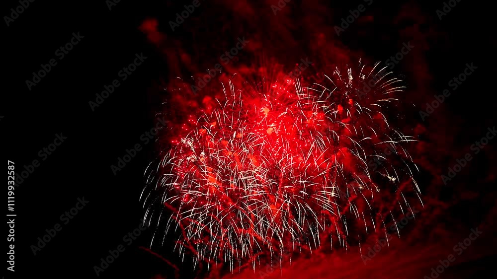 Spectacular New Year 2025 Eve firework show lights up the night sky ...