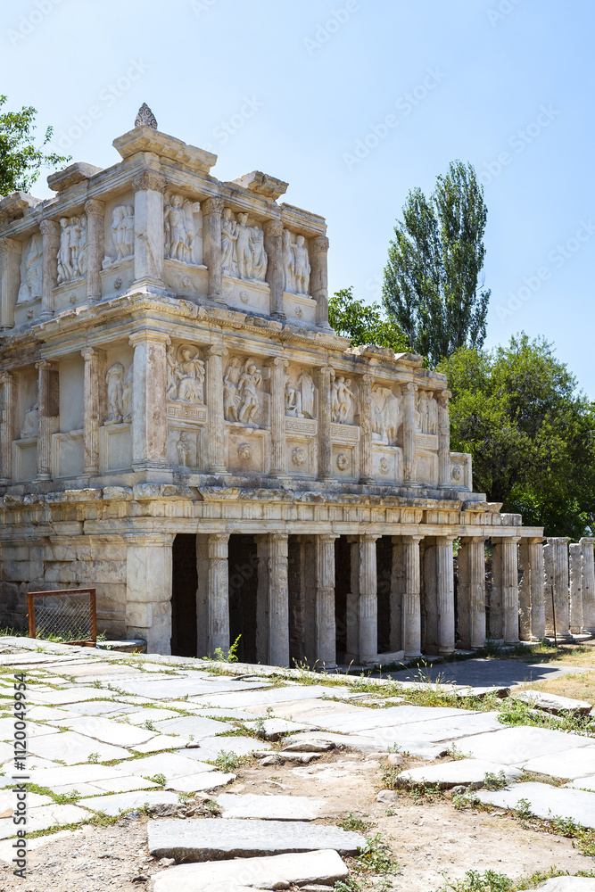 Fototapeta premium Beautiful view of the archaeological site of Aphrodisias, Turkey