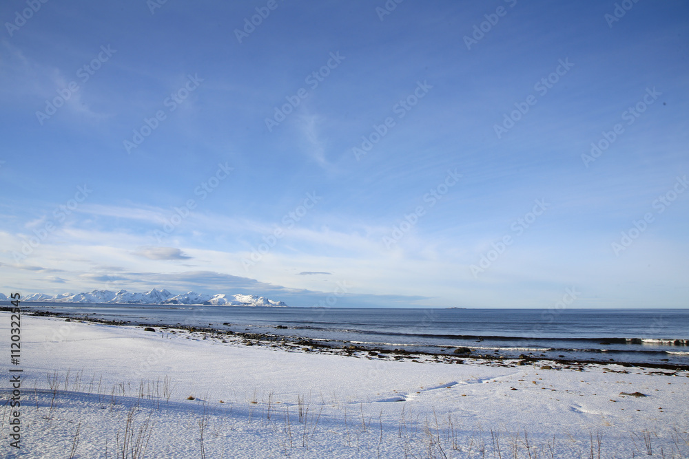 Norwegian Scenic Route in inverno, sull'isola di Andoya. Vesteralen, Norvegia del Nord