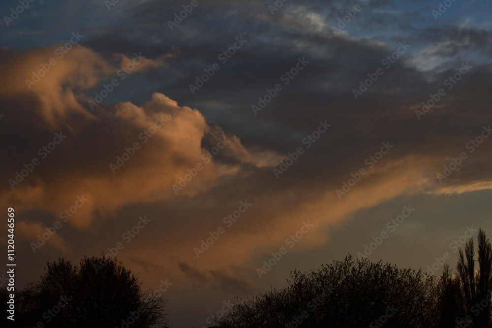 Clouds in the sky.
Bagenalstown(Muine Bheag), County Carlow, Ireland Clouds in the sky.
Bagenalstown(Muine Bheag), County Carlow, Ireland