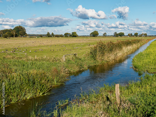 Die Hunte im Osterfeiner Moor am Dümmer See, Naturpark Dümmer, Landkreis Diepholz, Niedersachsen, Deutschland