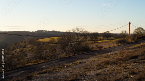 Paysages du Lot, pendant le coucher du soleil photo