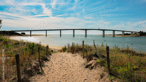 De la Barre de Monts vue sur le Pont de Noirmoutier.