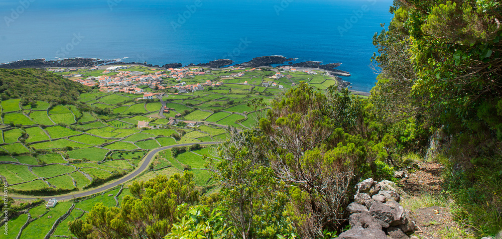 Azoren, Sao miguel, Faial und Flores - traumhafte Inseln im Westen Europas. Azoren, Sao miguel, Faial und Flores - traumhafte Inseln im Westen Europas.