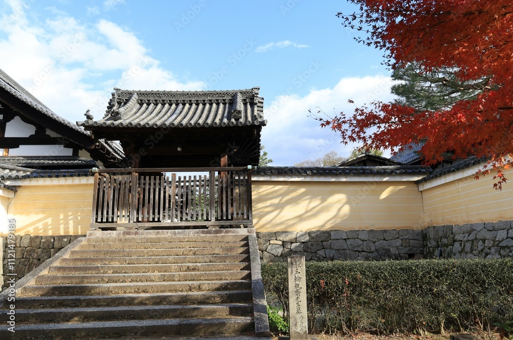 Naklejka premium A Japanese temple : a scene of the precincts of Kennin-ji Temple in Kyoto City