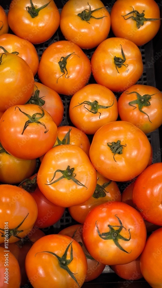 Tomatoes are rich in vitamin C, which may help maintain healthy skin. Tomatoes are rich in vitamin C, which may help maintain healthy skin.