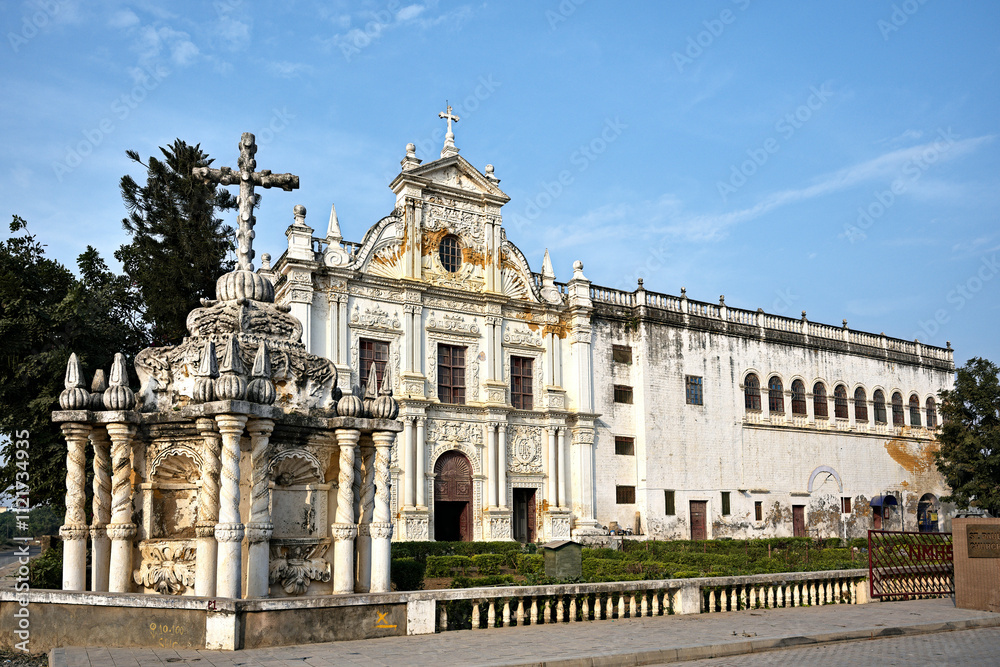 Obraz premium Baroque splendor of St. Paul's Church in Diu