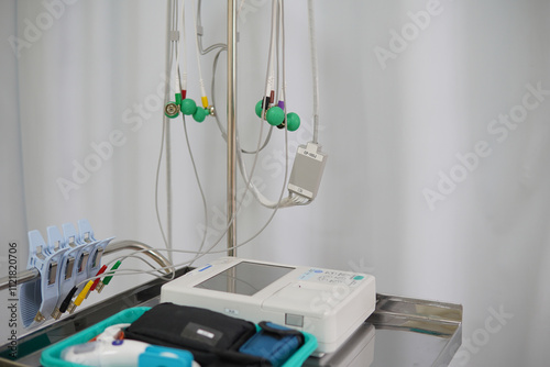heart ecg equipments in hospital