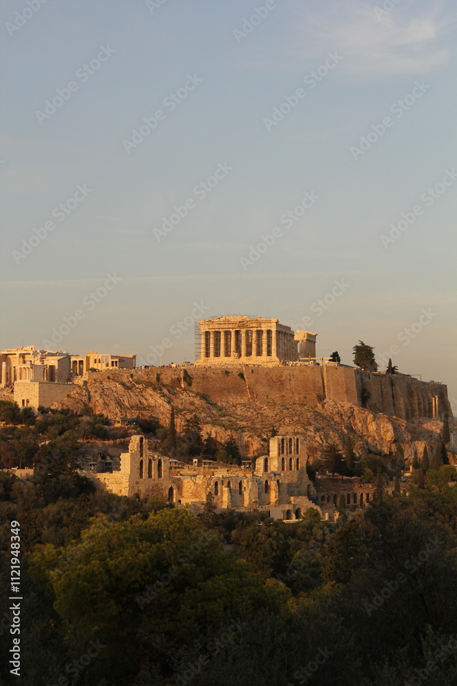 Fototapeta premium ancient greek temple at sunset in Athens, Greece