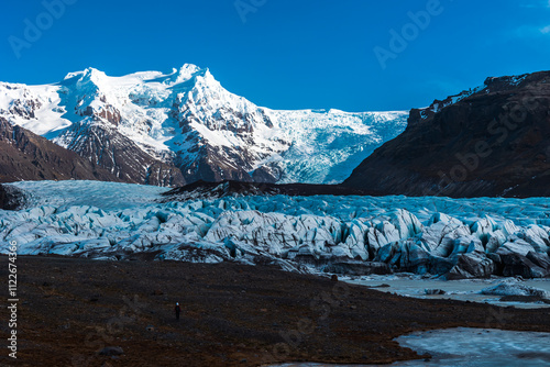 Obraz na płótnie Svinafellsjokull glacier in a sunny day w salonie