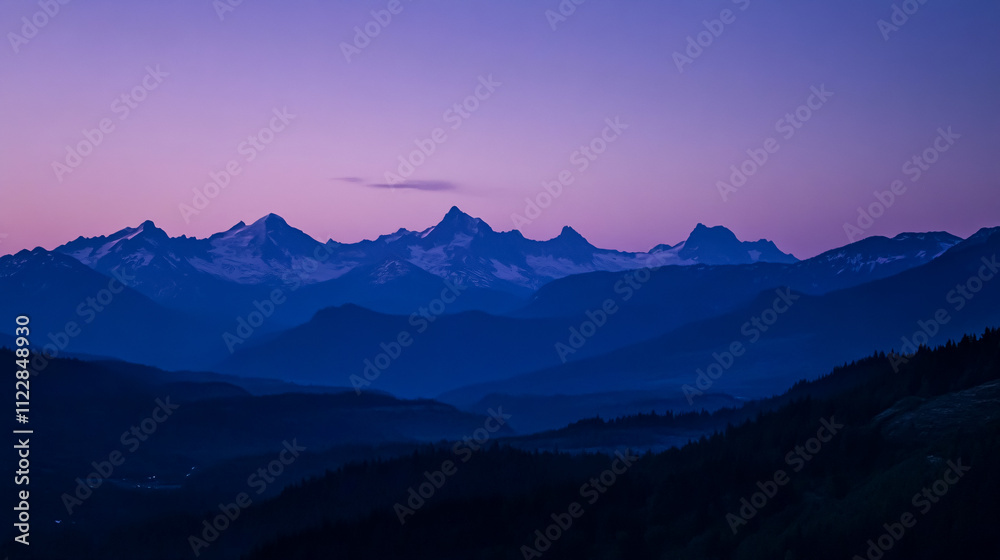 Fototapeta premium The blue hour after sunset over the Cascade Mountains.