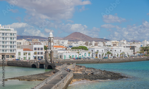 Puente de las Bolas, pont en pierres à Arrecife, Lanzarote, île des Canaries. photo