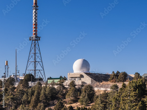 Obraz na płótnie Radar Installation and Communication Tower on Mountain Top w salonie