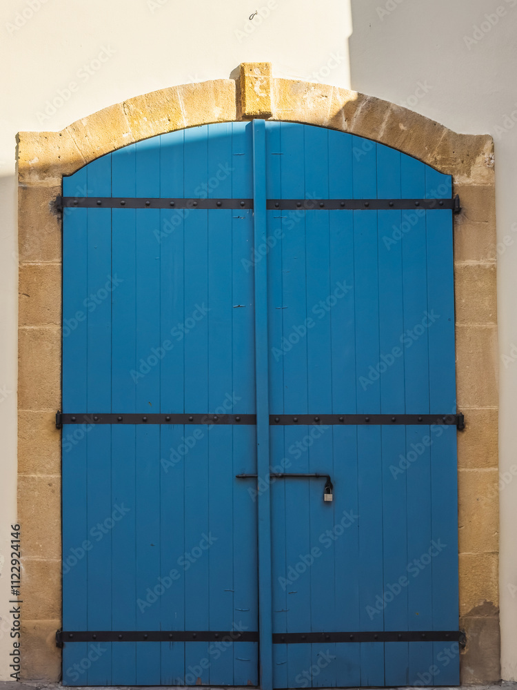 Traditional Arched Doorway in Nicosia