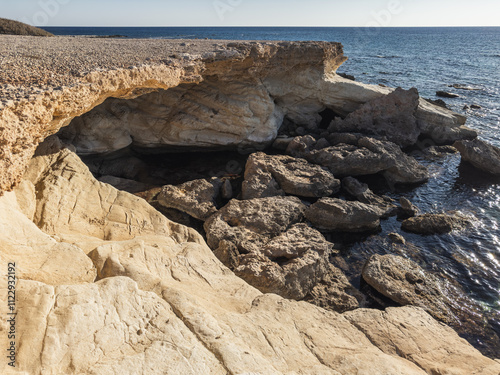 Obraz na płótnie Rocky Cyprus Coastline with Clear Mediterranean Water w salonie