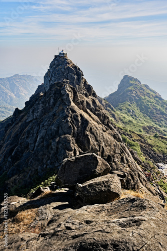 Obraz na płótnie Fascinating landscape of Mount Girnar, between nature and history w salonie