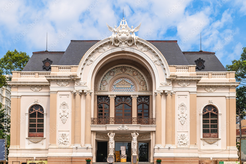Obraz premium Ho Chi Minh City Ballet, Symphony, Orchestra and Opera in Ho Chi Minh City, Vietnam. Translation: 