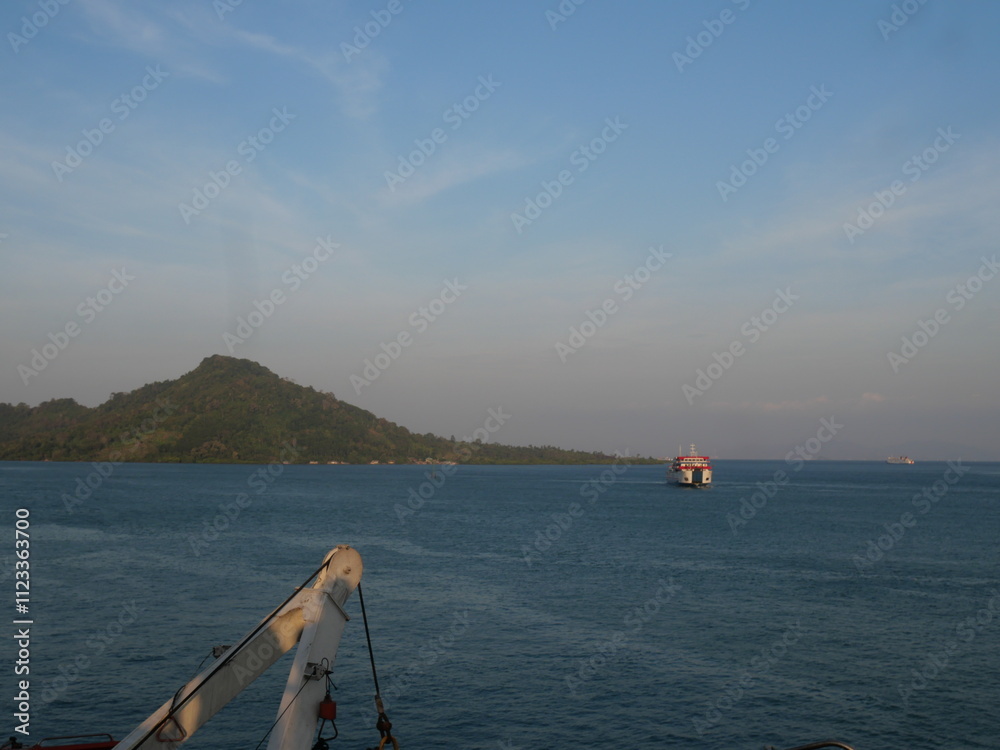 Obraz premium boat on the sea