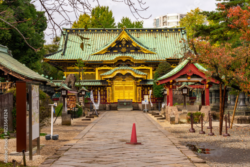 фотографія Toshogu Shrine in Ueno park, Tokyo, Japan