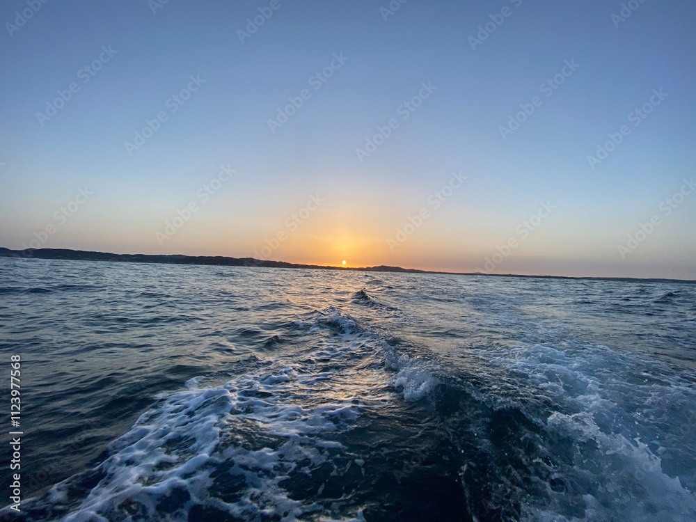 Obraz premium sunset over the sea