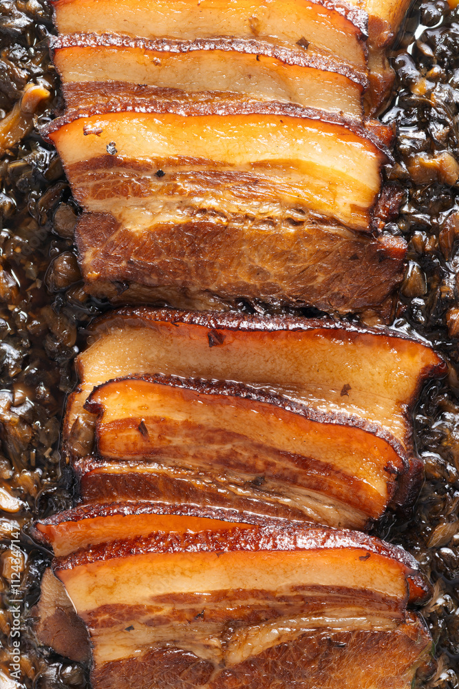 traditional chinese braised pork belly with preserved vegetables